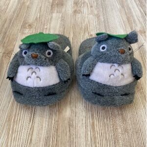 Totoro slippers size 5/6 women's